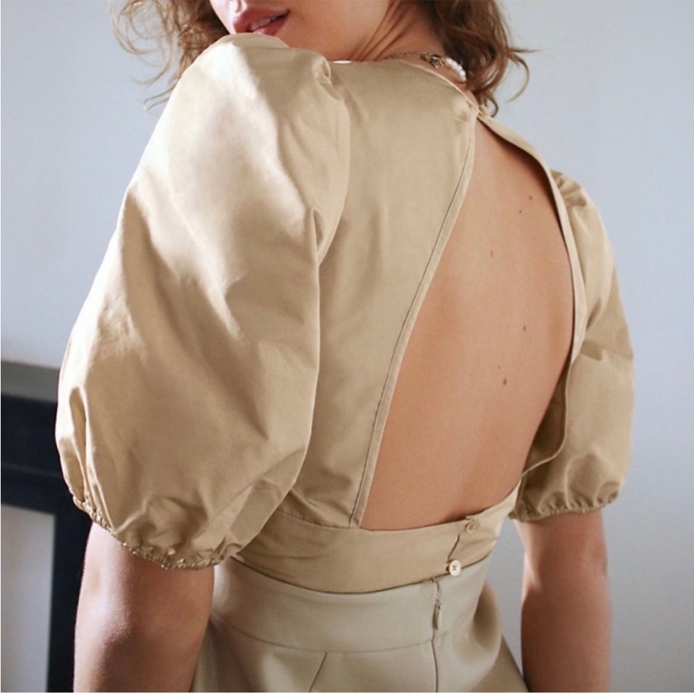 Aritzia X Wilfred Tan Open Back Cropped Top